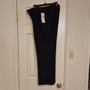 Nwt Women's Petites Black Slacks . From Waist To Hem 39 Inches. Size 16